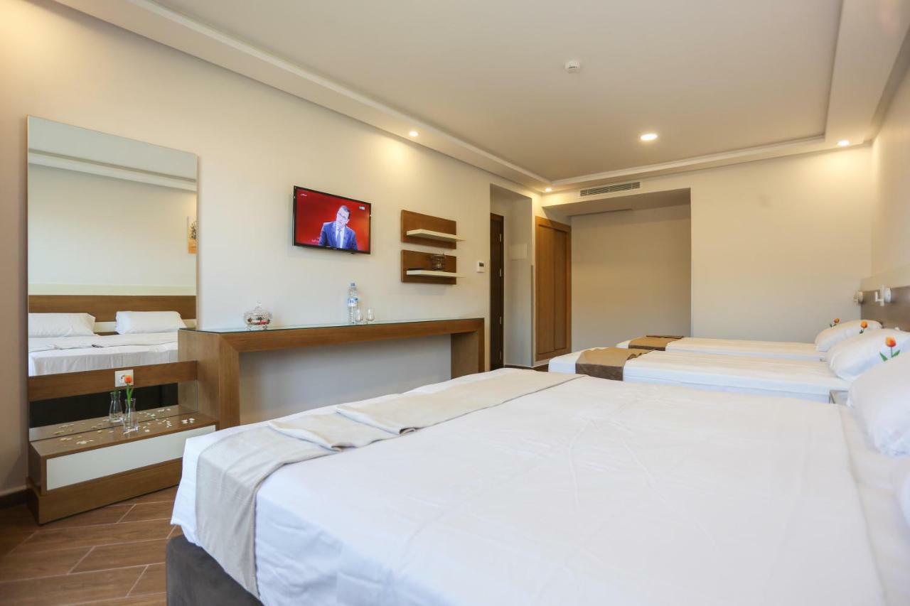 Hotel Makarim Tétouan Екстериор снимка